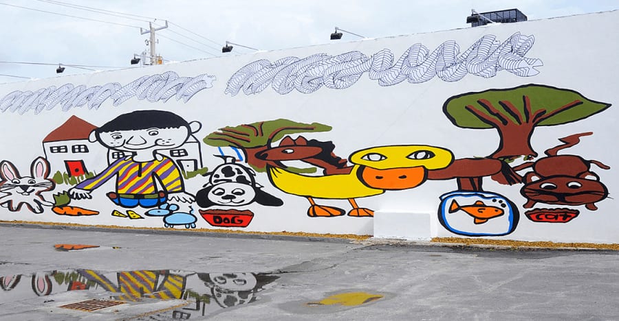 Ara peterson & Jim drain mural at Wynwood Walls