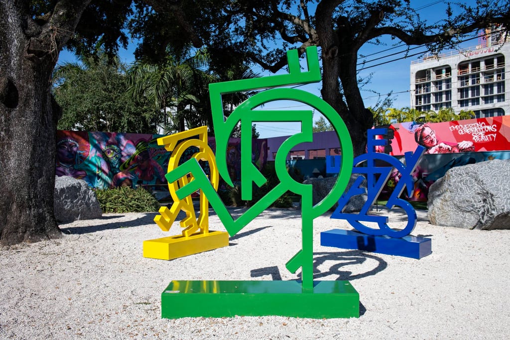 Carlos Mare mural at Wynwood Walls