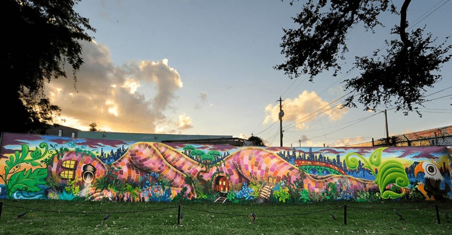 lady pink mural at Wynwood Walls