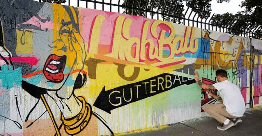 pose mural at Wynwood Walls